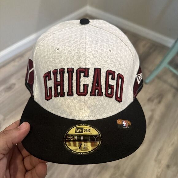NEW ERA 59FIFTY FITTED HAT CHICAGO‎ BULLS SIZE 7-5/8 JORDAN NBA CAP - Picture 1 of 6